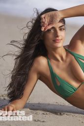 Toni Breidinger Sports Illustrated Swimsuit 2025