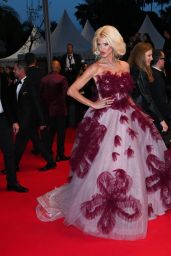 Victoria Silvstedt in Vintage Glamour at Cannes