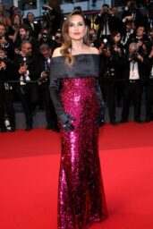 What Mariska Hargitay Wore to Cannes for ‘My Mom Jayne’