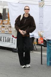 Whitney Port Shops at LA Farmer