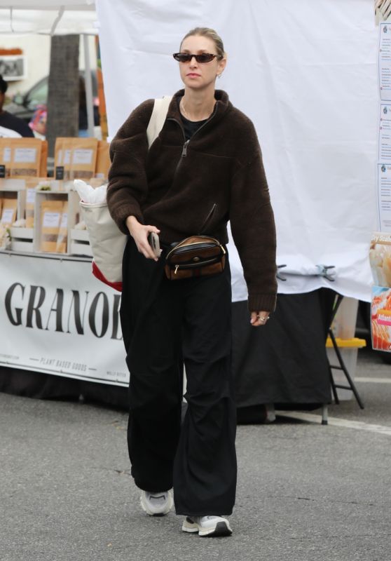 Whitney Port Shops at LA Farmer