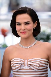 Zoey Deutch Channels Retro Chanel at Cannes 2025