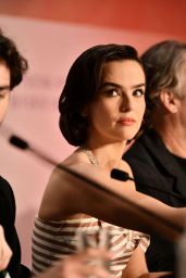 Zoey Deutch Nouvelle Vague Cannes Press