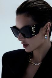 Alessandra Ambrosio Dominates in M Revista de Milenio