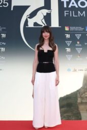 Alison Brie's Monochrome Majesty at Taormina
