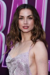 Ana de Armas Louis Vuitton Ballerina Premiere 2025