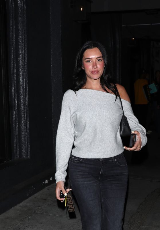 Anastasia Karanikolaou Exits Craig