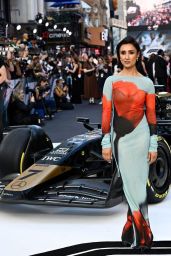 Anita Rani Debuts Abstract Elegance at 
