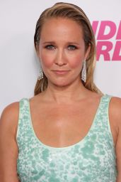 Anna Camp Commands "Bride Hard" Premiere