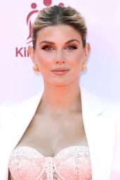 Ashley James Charms in Cream at King
