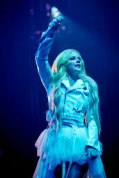 Avril Lavigne NYLON Magazine Concert Diary: 06.2025