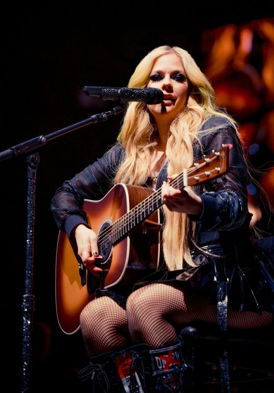 Avril Lavigne NYLON Magazine Concert Diary: 06.2025