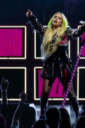 Avril Lavigne Rocks Greatest Hits Tour in Syracuse - 05/28/2025