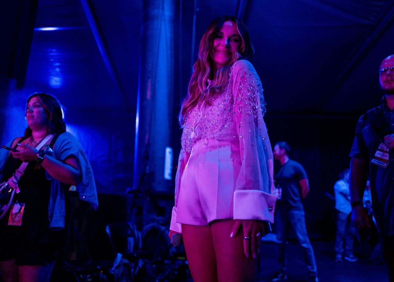 Carly Pearce Shimmers at CMA Fest Concerts Carly Pearce Shimmers at CMA Fest Concerts