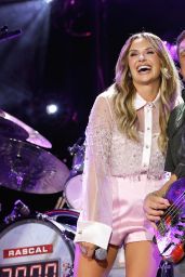 Carly Pearce Unveils Sparkle at CMA Fest