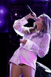 Carly Pearce Unveils Sparkle at CMA Fest