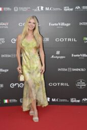 Catherine Rose Young Unveils Spring Whimsy at Filming Italy Sardegna Festival