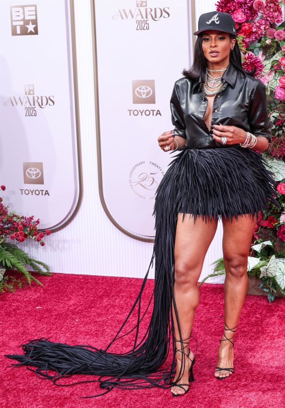 Ciara Unveils Avant-Garde Edge at BET Awards