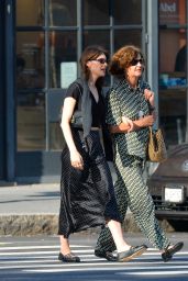Daisy Edgar-Jones Steps Out in New York City with Her Mom