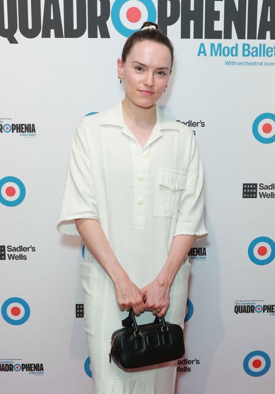 Daisy Ridley - 