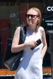 Dakota Fanning's L A Summer Salon Style