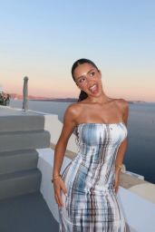 Débora Gomes Unveils Summer Glamour in Mykonos