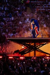 Dua Lipa: Pop Sensation’s Glamorous New Look