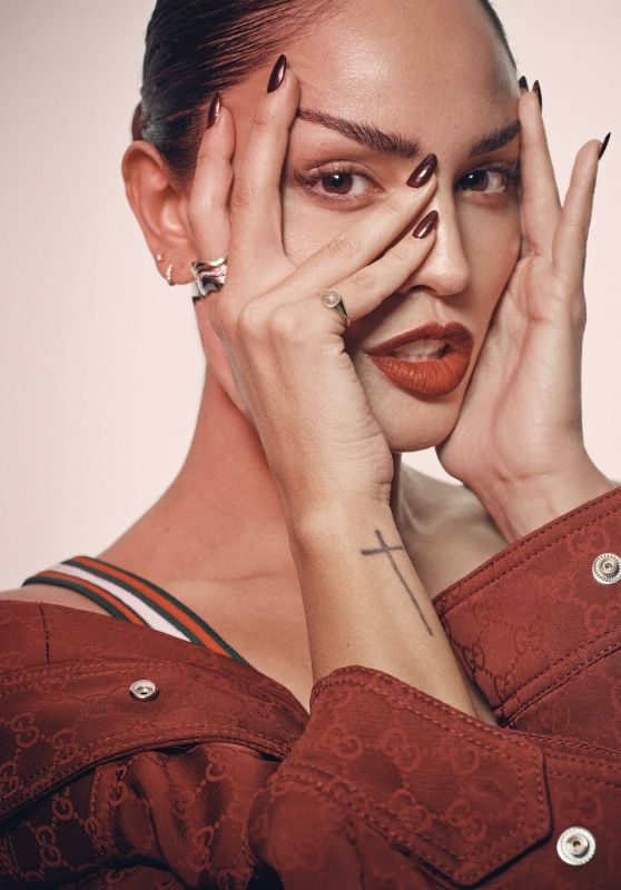 Eiza Gonzalez Stuns in Imagine Magazine April 2025