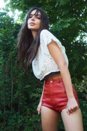Emily Ratajkowski Unveils Summer Ease for Elle UK