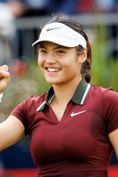 Emma Raducanu Dominates HSBC Championship First Round