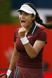 Emma Raducanu Dominates HSBC Championship First Round