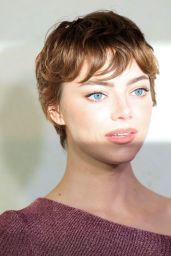 Emma Stone Unveils Whiplash Chic at Eddington LA Premiere