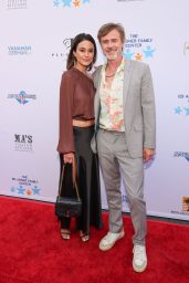 Emmanuelle Chriqui Joins Ed Asner Poker Night