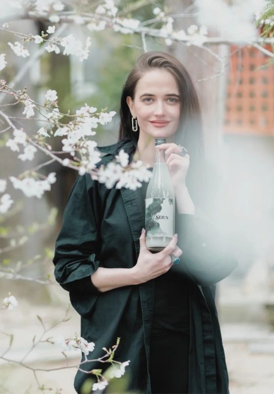 Eva Green Unveils Ethereal Seiun 2025 Campaign