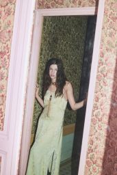Ever Anderson Channels Effortless Chic for Chloé Fall 2025