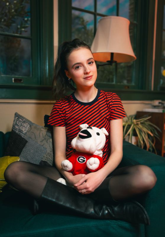 Fina Strazza captivates in Broadway.com Photoshoot June 2025