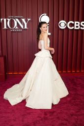 Fina Strazza Tony Awards Elegance - 06.08.2025