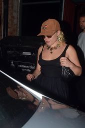 Florence Pugh keeps low profile at The Devonshire Soho