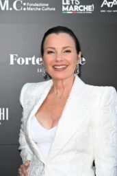 Fran Drescher Delivers Crisp Chic at Filming Italy 2025