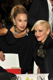 Gwen Stefani Unveils Art Deco Glamour at MOCA Happening