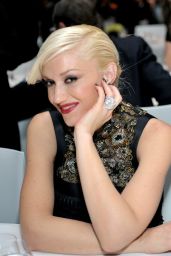 Gwen Stefani Unveils Art Deco Glamour at MOCA Happening