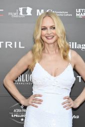 Heather Graham Channels Serene Goddess at Filming Italy Sardegna Festival