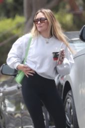 Hilary Duff Rocks Athleisure Los Angeles 06.04.2025