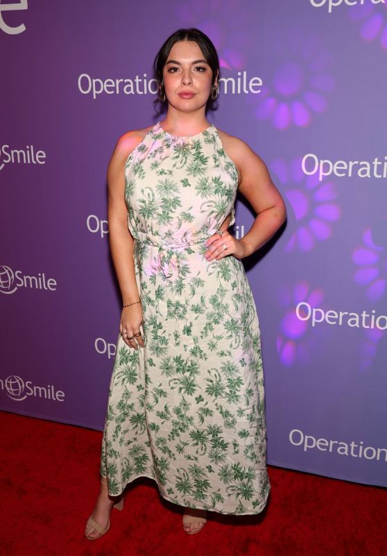 Isabella Gomez Shines at Operation Smile Fiesta