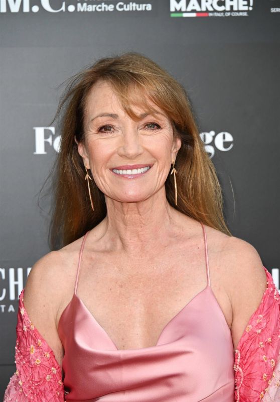 Jane Seymour Graces Filming Italy 2025 in Rosy Glamour