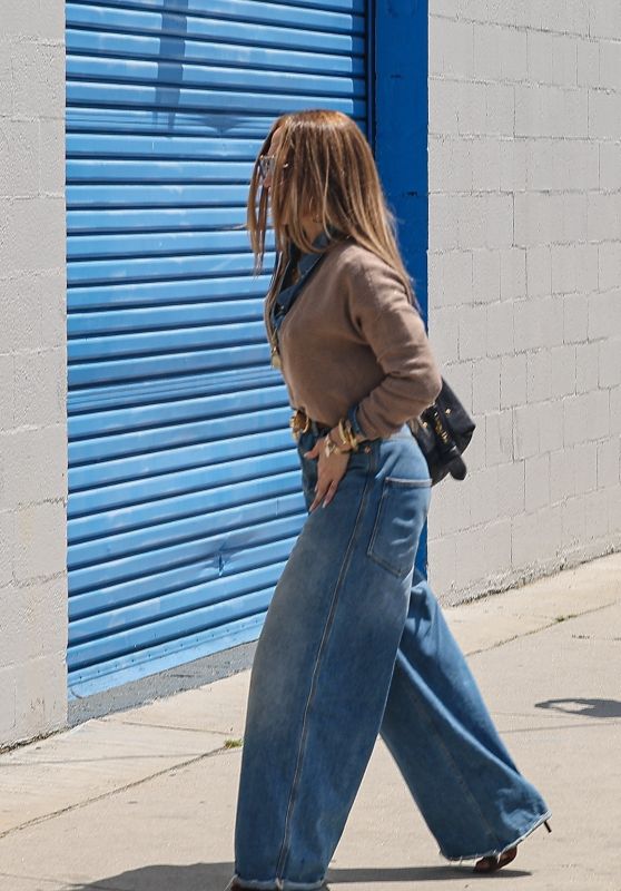 Jennifer Lopez Debuts Chic Studio Style in L.A.