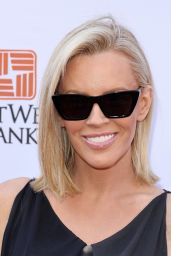Jenny McCarthy Joins "Ed Asner & Friends" Poker Night
