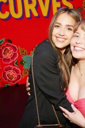 Jessica Alba Cheers Broadway