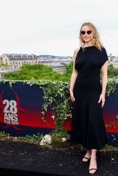 Jodie Comer Dazzles at 