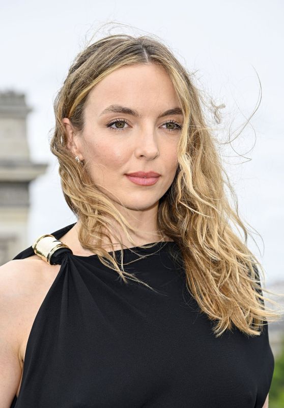 Jodie Comer Dazzles at 